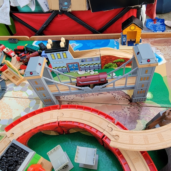 Wood Train Set - Picture 9 of 15